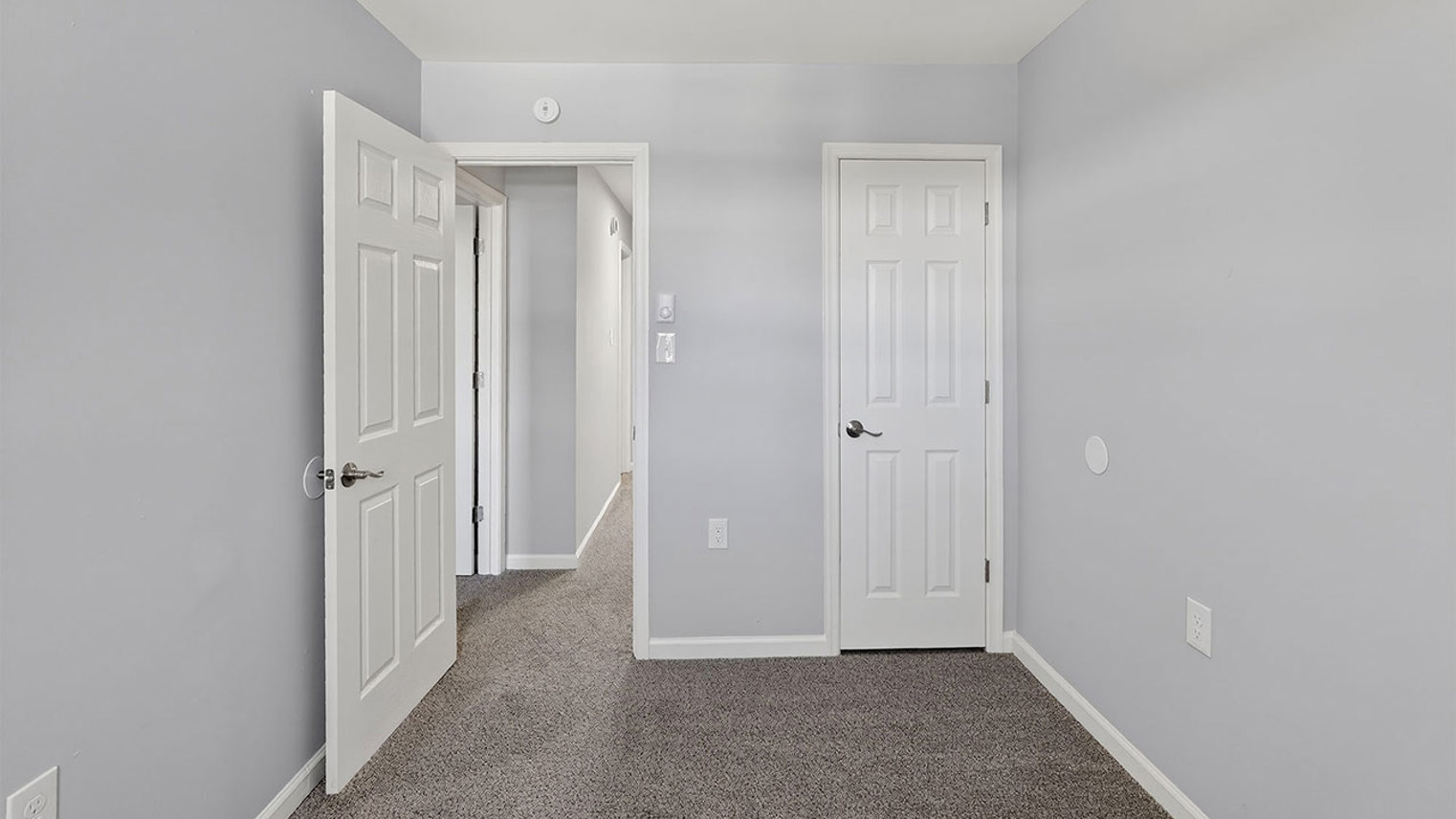 Waters Edge Apartments 3 Bedroom Townhome Premier Third Bedroom 2