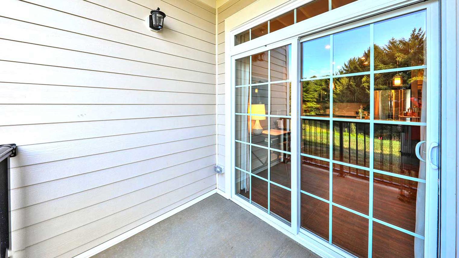 Autumn Ridge at Lopatcong Garage Apartments