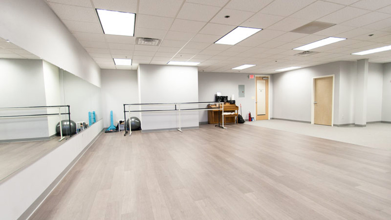 Complexity Dance Center