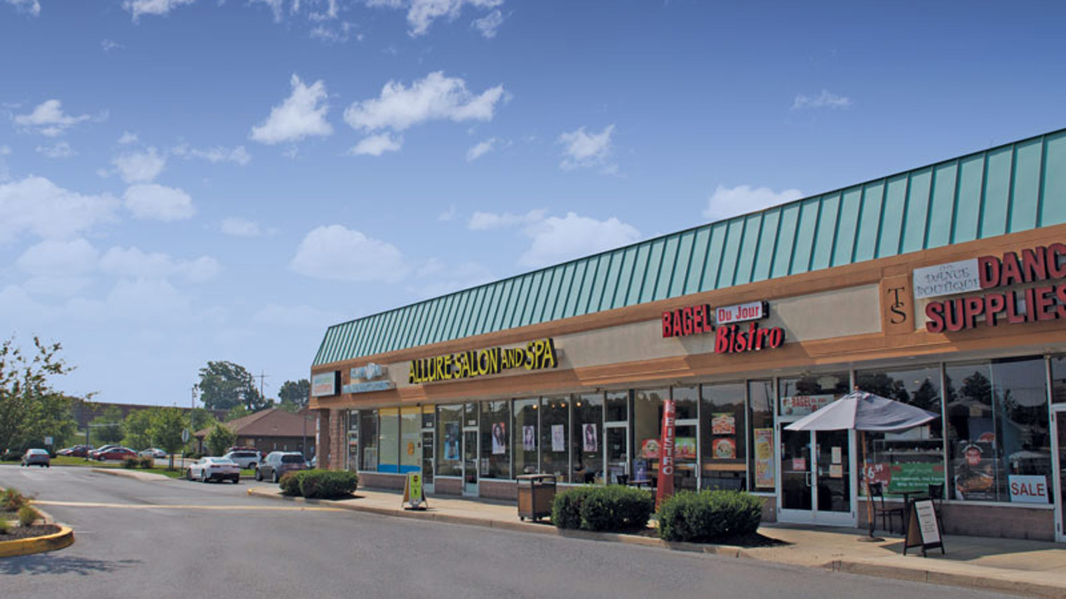 Tilghman Square Shopping Center