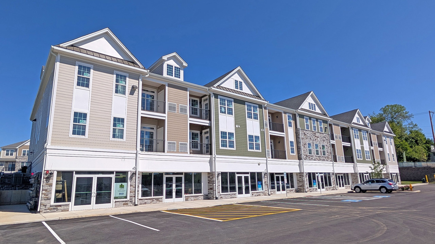 Trailside Village Garden Apartments | Mixed-Use Bldg