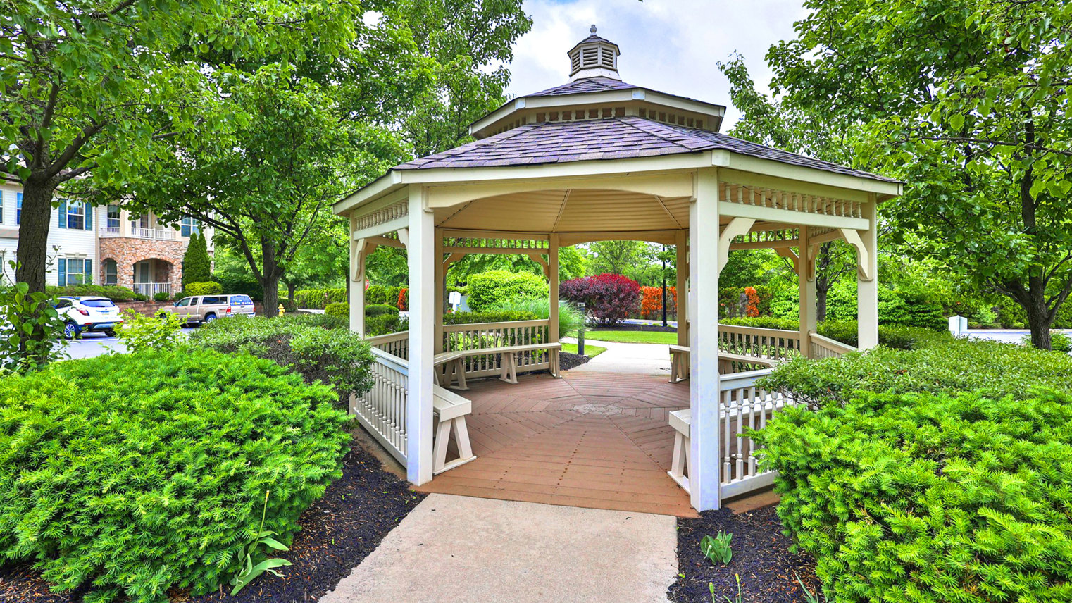 Horizons at the Village at Whitehall Gazebo