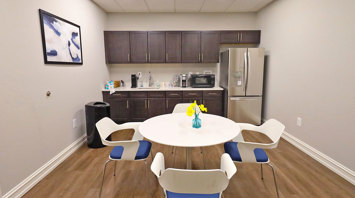 Suite Life at Branchburg Commons Suite Life at Branchburg Commons