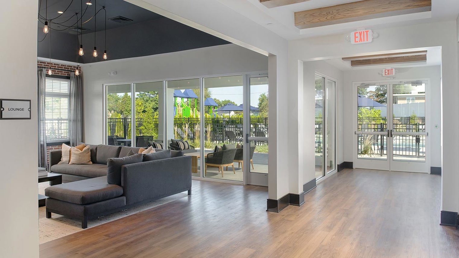 The Reserve at Crosswicks Entry and Lounge