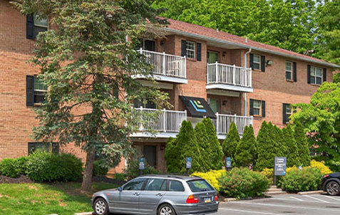 Waters Edge Apartments