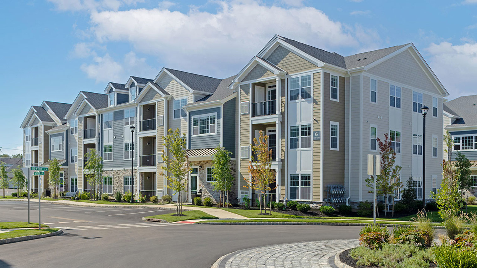 The Reserve at Crosswicks Garden Apartments