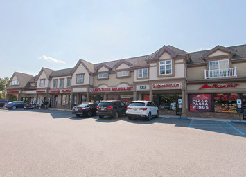 The Shoppes at Woods Tavern