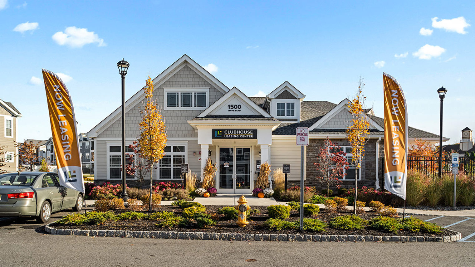 Autumn Ridge at Lopatcong Clubhouse
