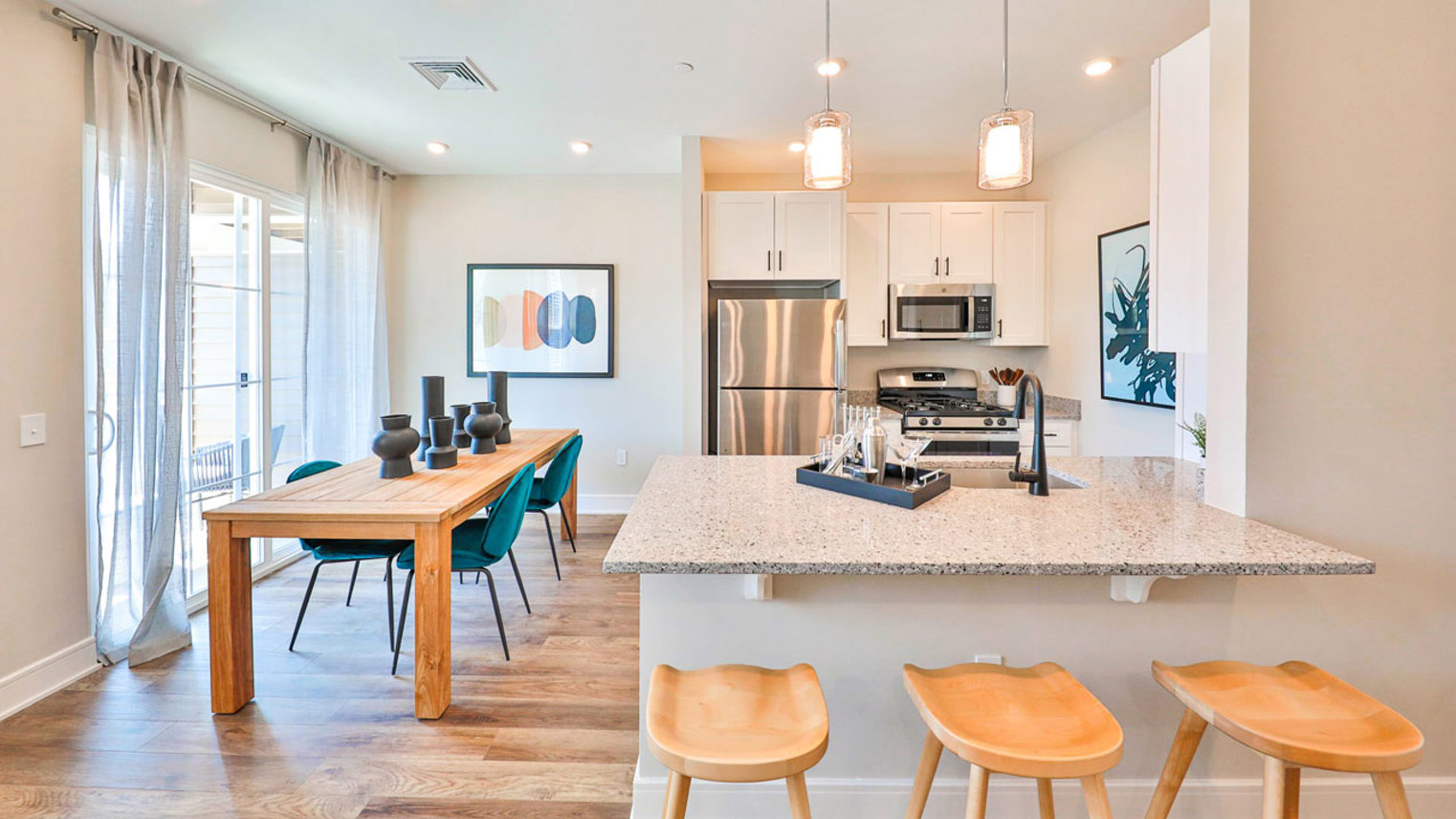 The Oaks at Copper Chase Model Dining Kitchen