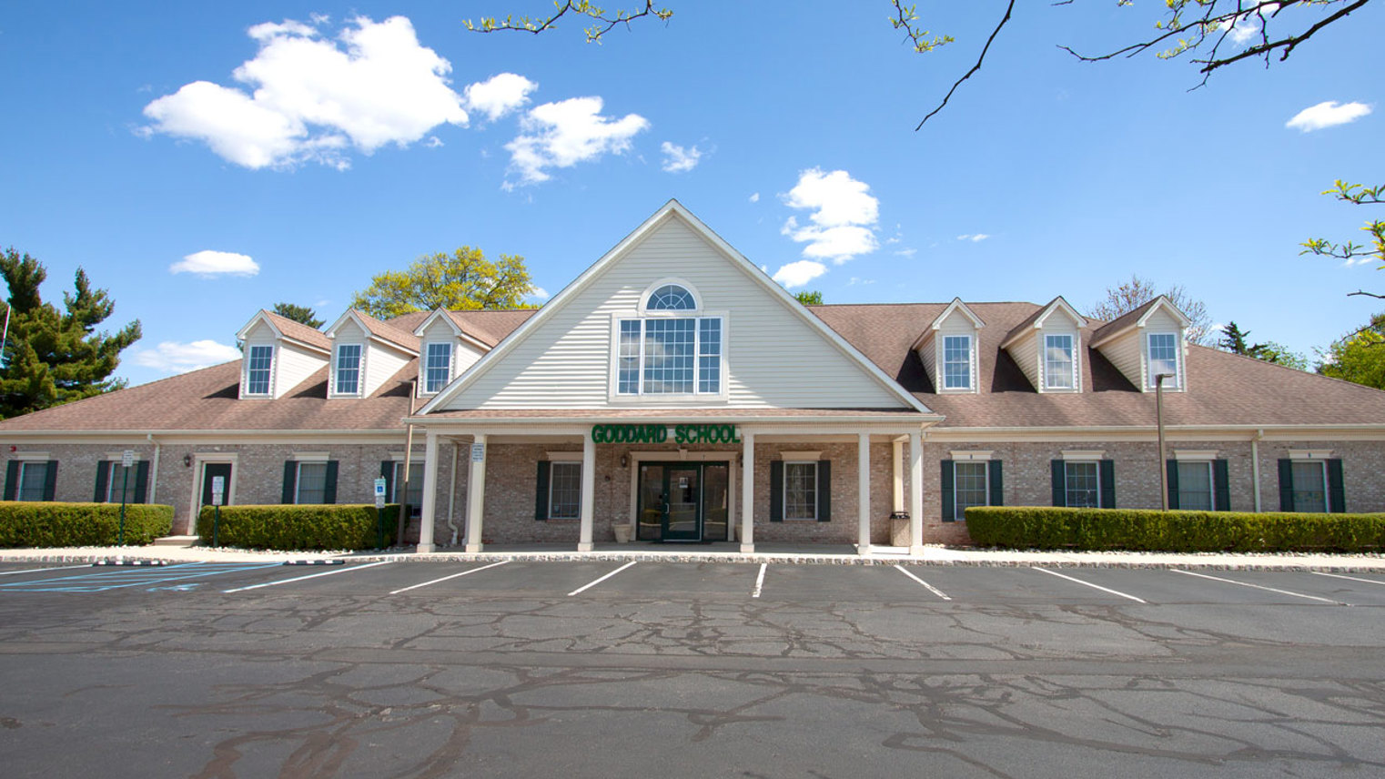 Kingsbridge Center Larken Mini Office Warehouse