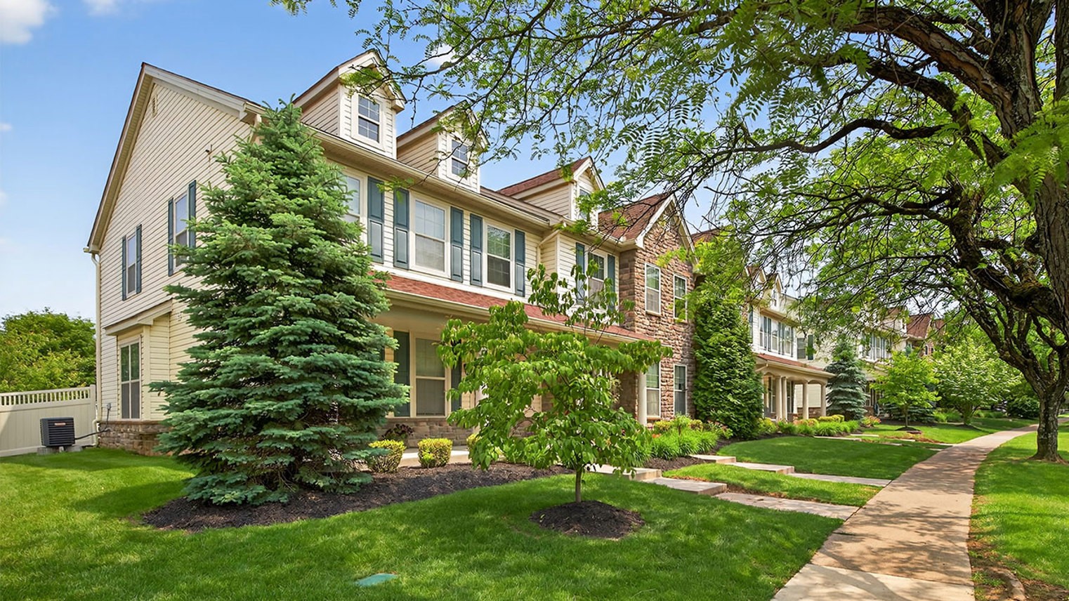 East Hills Townhomes East Hills Exterior Front 5
