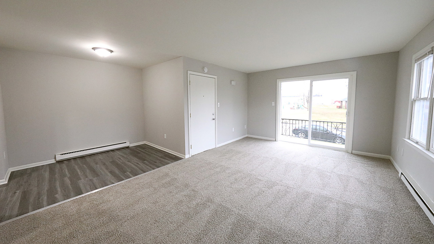 Geraldine Street Apartments Living and Dining Area