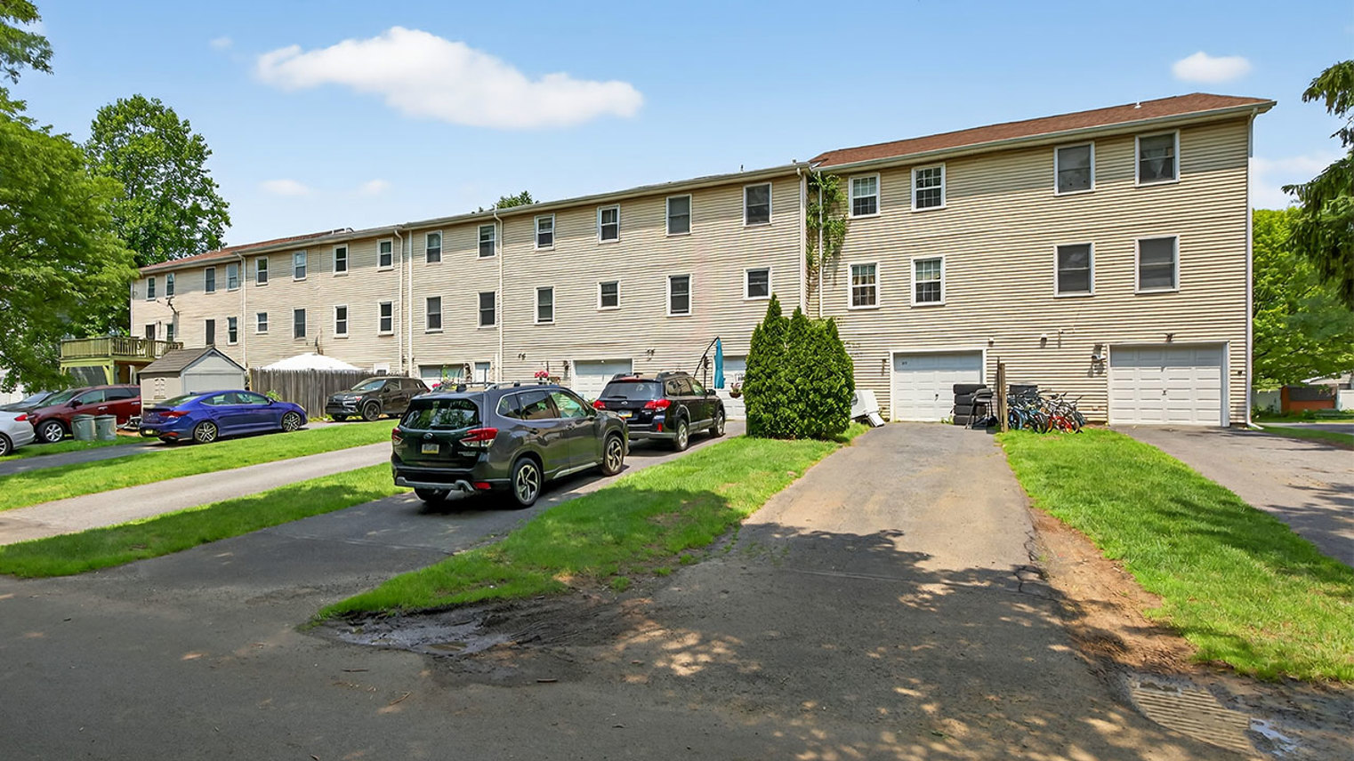 River Walk Townhomes River Walk 315 329 Rear