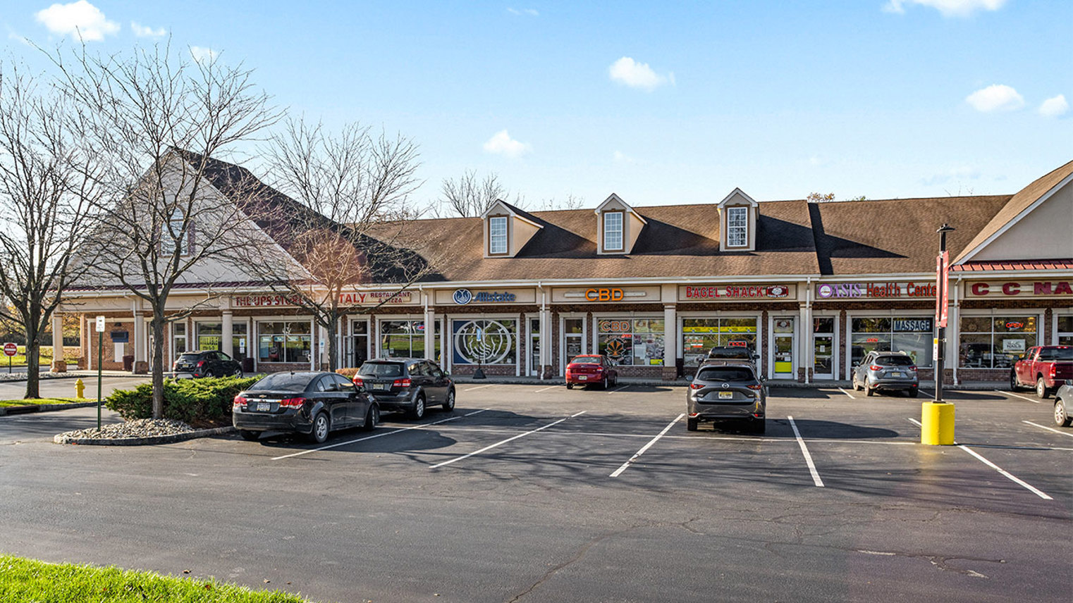 Strykers Crossing Shopping Center Strykers Crossing Shopping Center