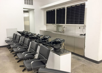 Arrojo Cosmetology School