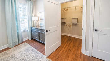 Horizons at Autumn Ridge Model Walk-In Closet