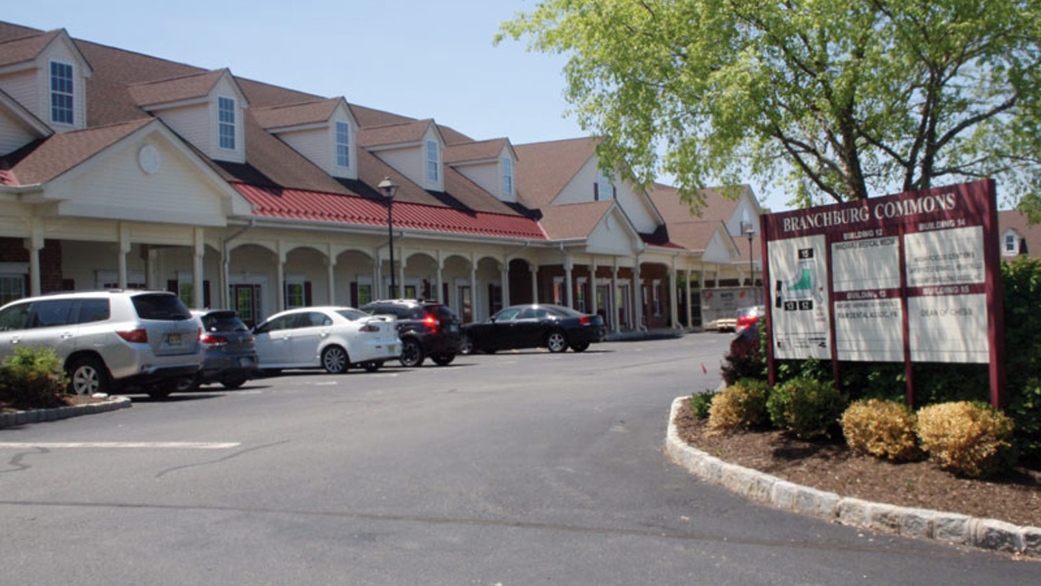 Branchburg Commons
