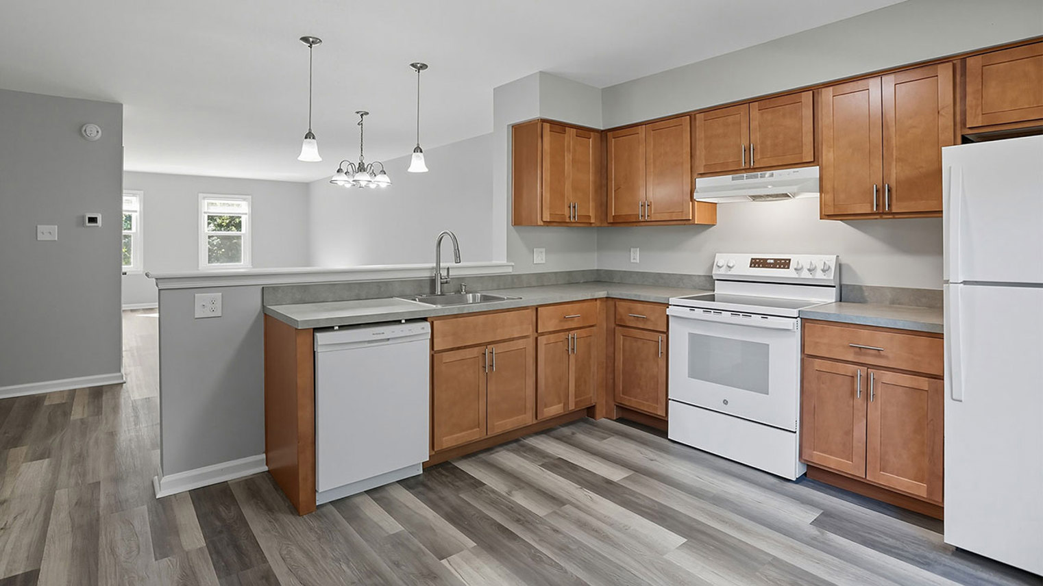 River Walk Townhomes 3 Bedroom Premier Kitchen 2