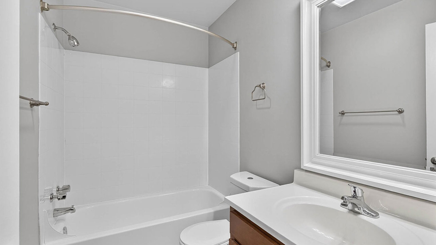The Reserve at Copper Chase 1 Bedroom Apartment Primary Bath 1B