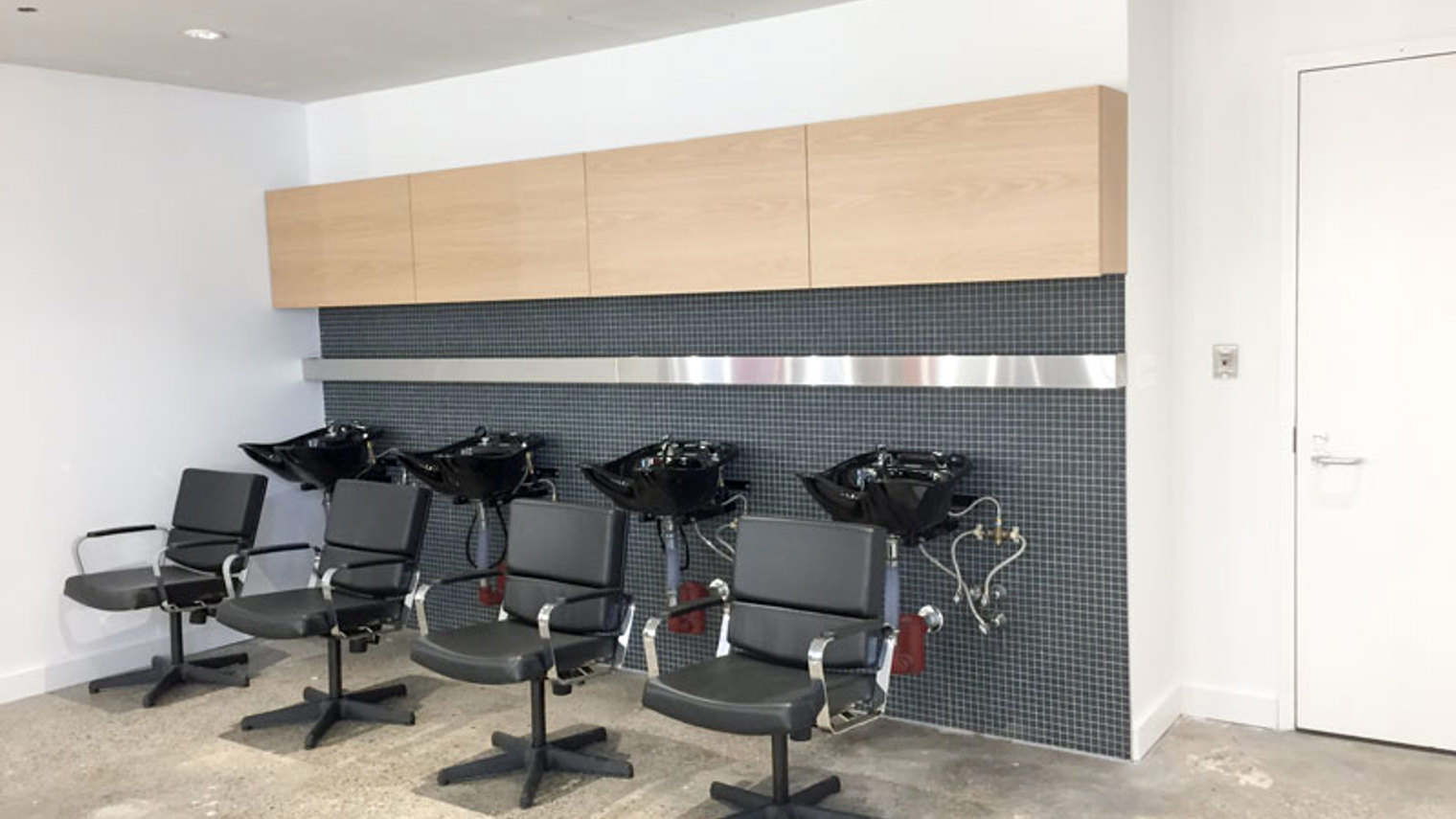 Arrojo Cosmetology School