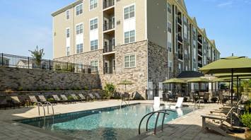 Monte View at Pohatcong Outdoor Heated Pool with Tanning Ledge