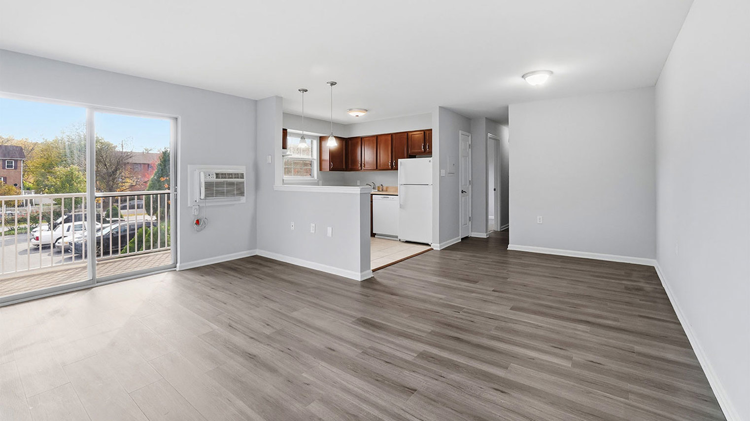 Waters Edge Apartments 2 Bed 2 Bath Tour