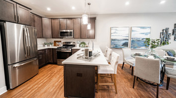 Horizons at Autumn Ridge Model Kitchen Dining