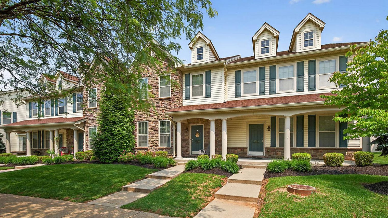 East Hills Townhomes East Hills Exterior Front 6