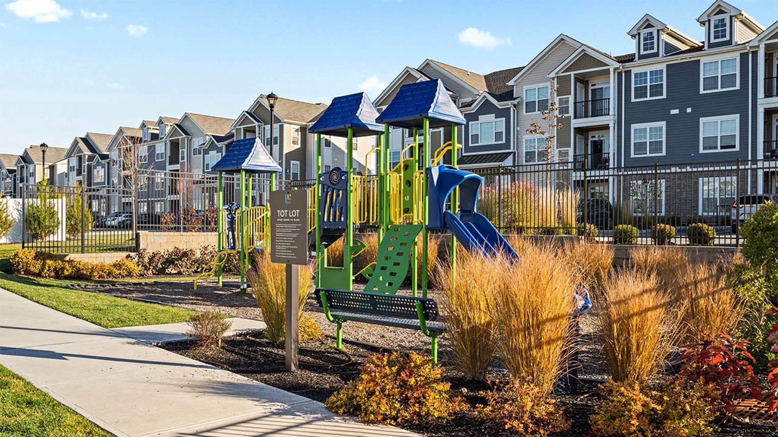 Autumn Ridge at Lopatcong Tot Lot