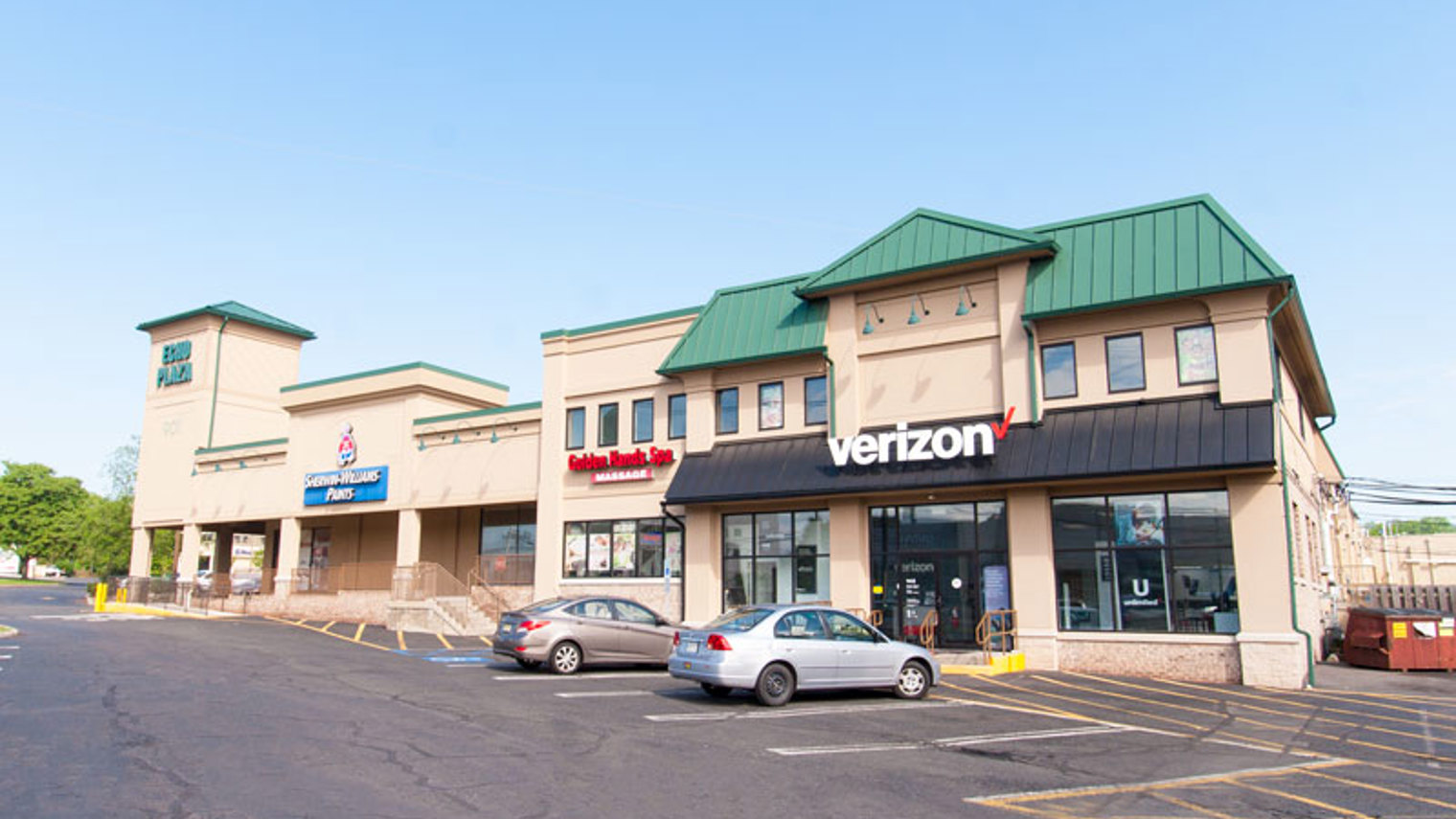 Echo Plaza Shopping Center