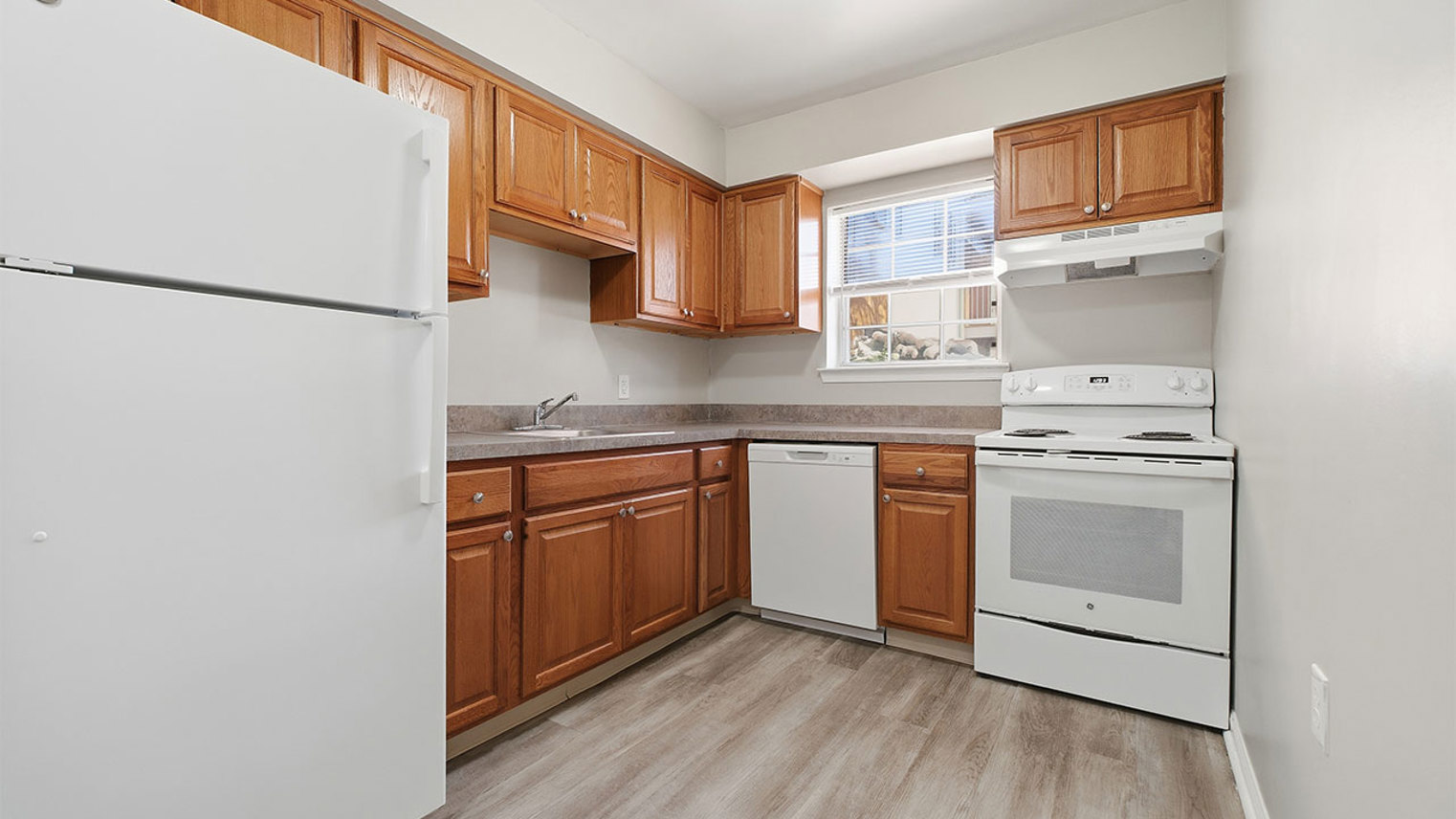 Waters Edge Apartments 1 Bed 1 Bath Apt Tour