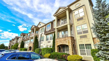 Horizons at the Village at Whitehall Exterior Building 3
