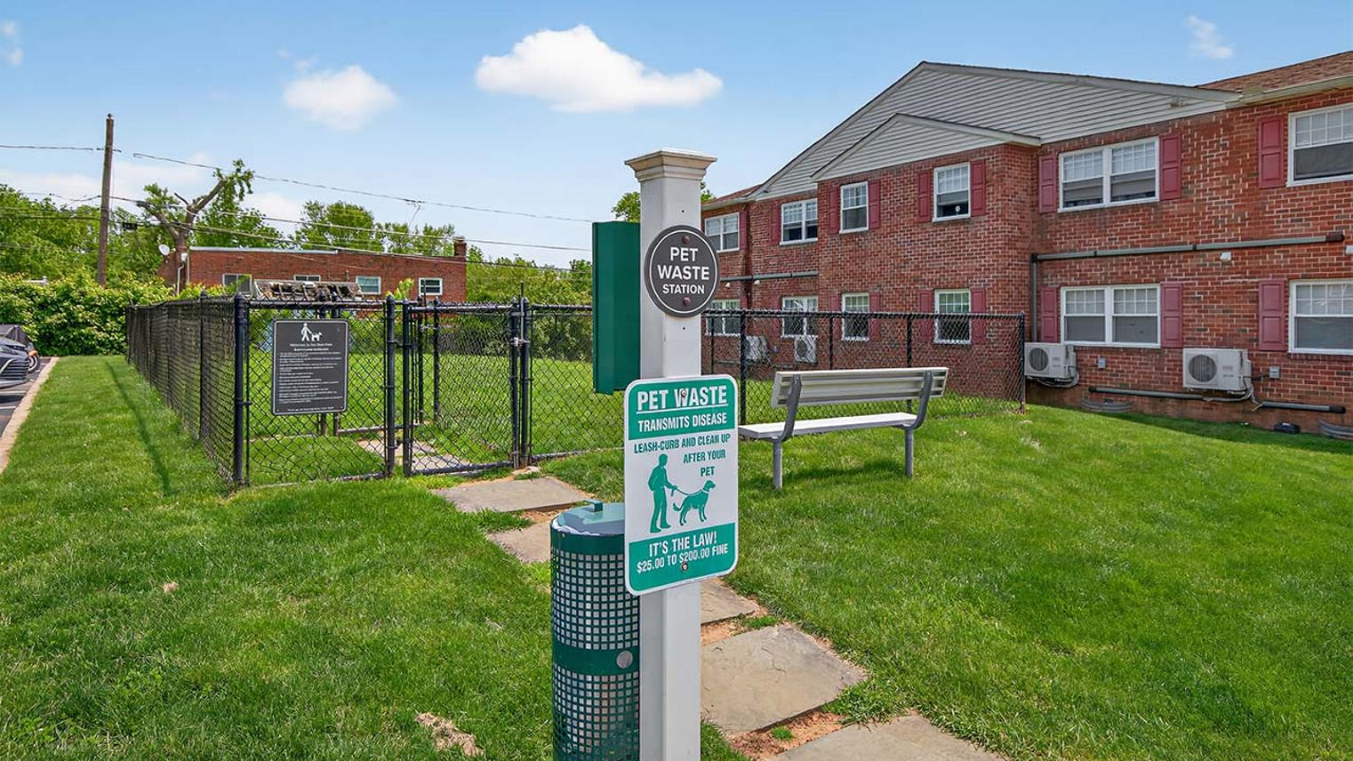 River Run Apartments Bark Park