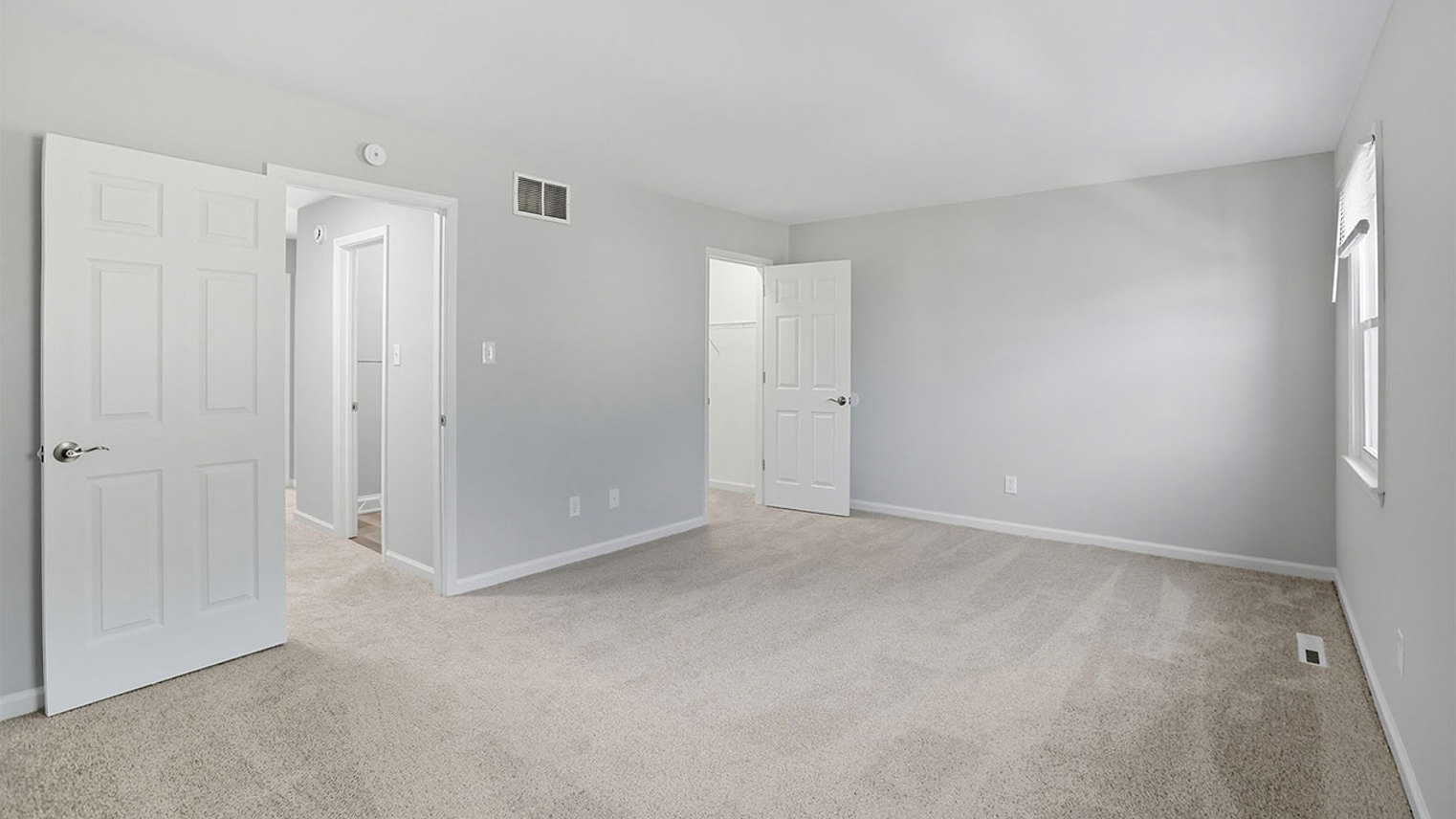 River Walk Townhomes 3 Bedroom Premier Second Bedroom