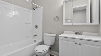Waters Edge Apartments 3 Bedroom Townhome Premier Primary Bathroom