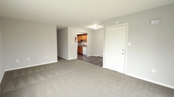 Geraldine Street Apartments Living Room 1