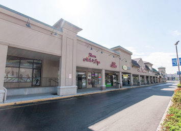 Echo Plaza Shopping Center
